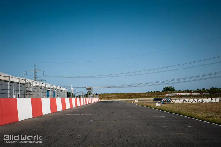 _W0A3264-vtZYpMYdJC1CExQqoXHlgC3Bg9SWWB